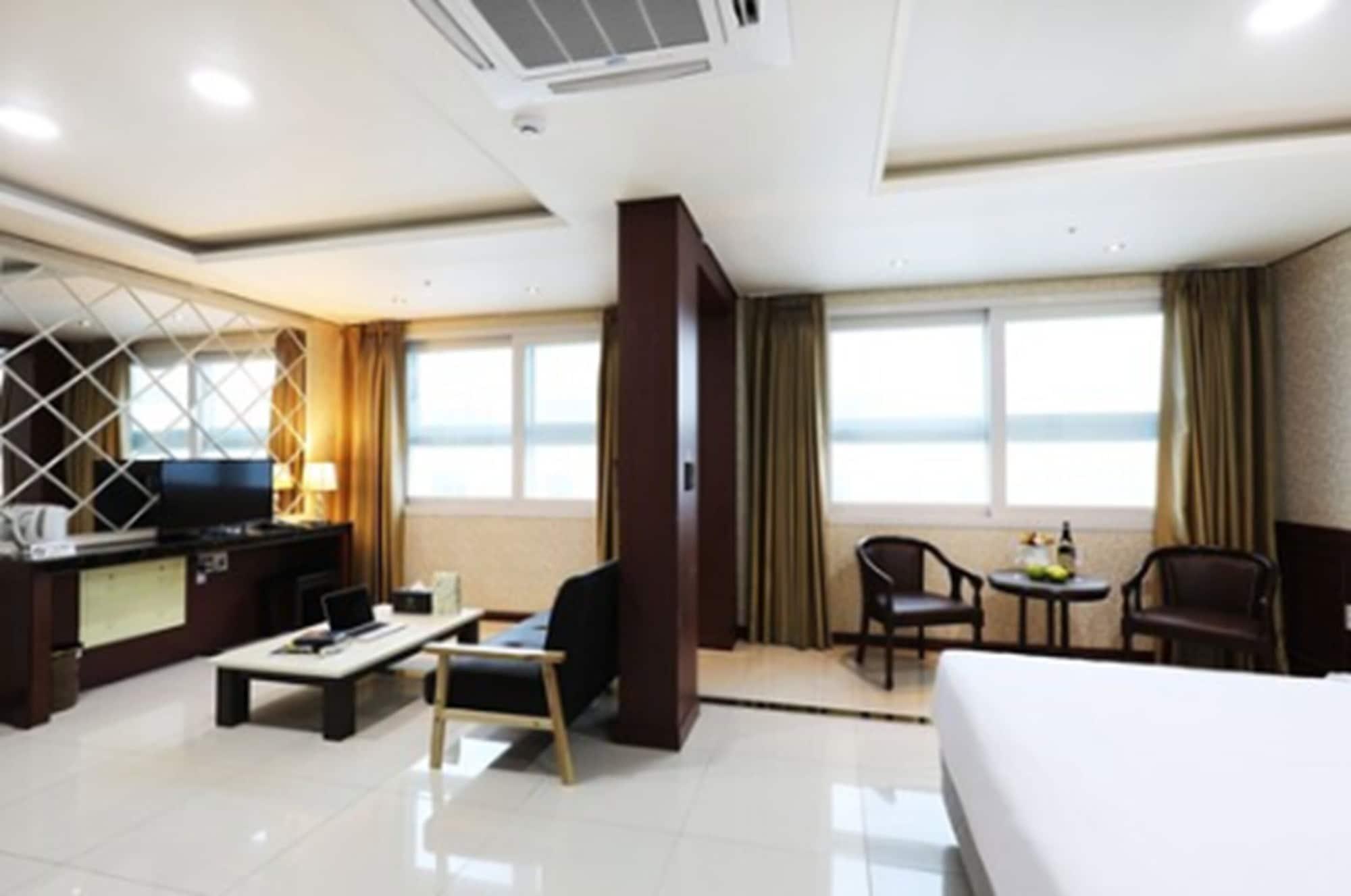 Intercity Seoul Hotel Екстериор снимка